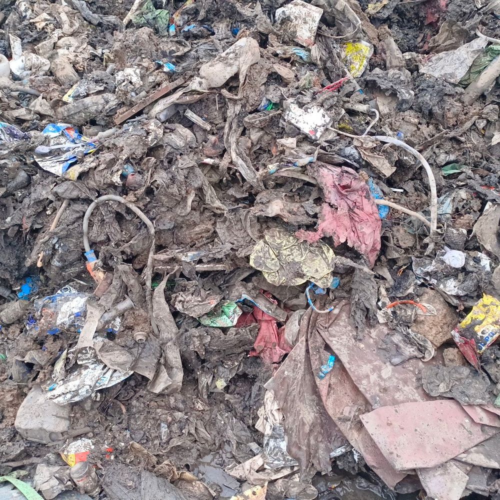महासमुंद में बायो-मेडिकल वेस्ट डंपिंग की जांच के आदेश:नगर पालिका अध्यक्ष बोले- जनस्वास्थ्य से खिलवाड़ बर्दाश्त नहीं, दोषी पाए जाने पर कड़ी कार्रवाई