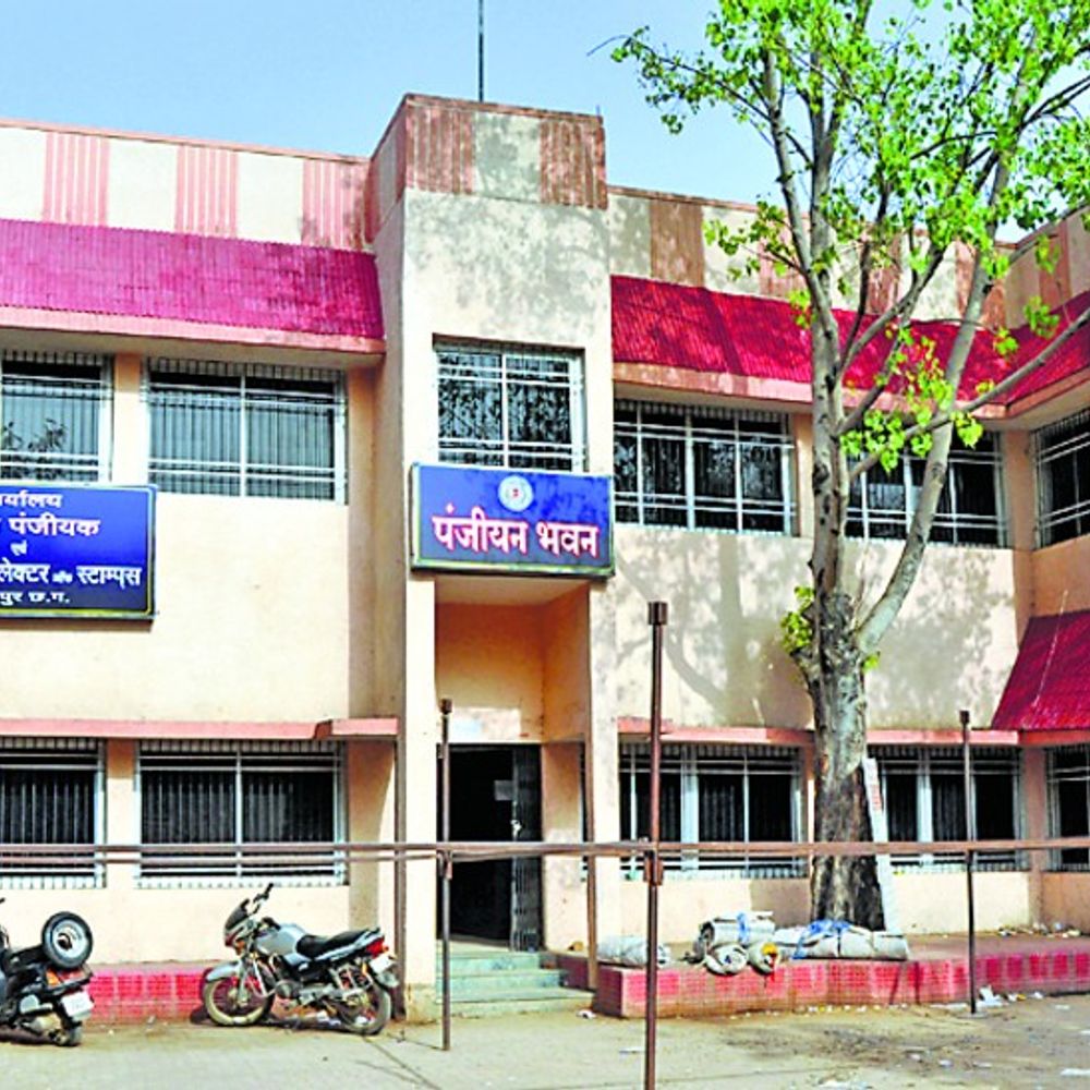 महिलाओ के नाम पर जमकर प्रॉपर्टी खरीद रहे है लोग:दो महीने में 21 हजार से ज्यादा संपत्तियां रजिस्टर्ड, पंजीयन शुल्क में छूट का असर